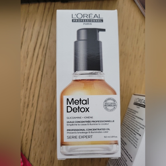 COPY - COPY - L'oreal Professionnel Metal Detox Anti-Deposit Protector Concentr… - Picture 1 of 1